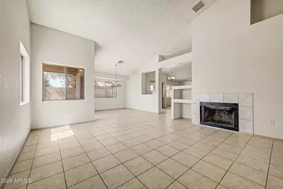 818 W Oraibi Drive, Phoenix, AZ 85027 - Photo 6