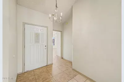 818 W Oraibi Drive, Phoenix, AZ 85027 - Photo 4