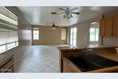 43339 W Rio Bravo Drive, Maricopa, AZ 85138 - Photo 8