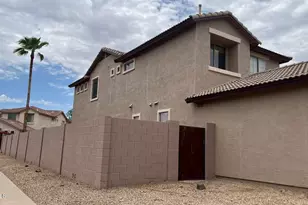 43339 W Rio Bravo Dr, Maricopa, AZ 85138 - Photo 2