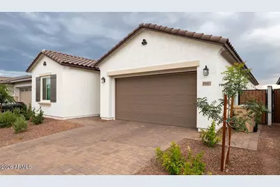 20093 W Montecito Avenue, Litchfield Park, AZ 85340 - Photo 2