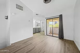 4240 N Longview Ave, Phoenix, AZ 85014 - Photo 10