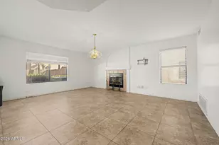 2031 E Parkside Ln, Phoenix, AZ 85024 - Photo 10