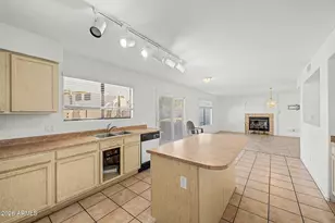 2031 E Parkside Ln, Phoenix, AZ 85024 - Photo 16