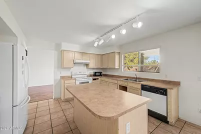 2031 E Parkside Lane, Phoenix, AZ 85024 - Photo 14
