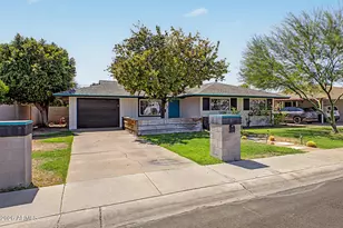 5208 N 11th Ave, Phoenix, AZ 85013 - Photo 1