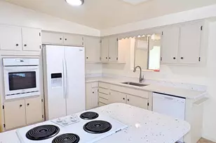 172 Andrea Dr, Sierra Vista, AZ 85635 - Photo 10