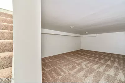 3949 E Earll Drive #Apt 14, Phoenix, AZ 85018 - Photo 20
