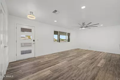 11010 W Sun City Boulevard, Sun City, AZ 85351 - Photo 6