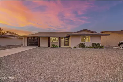 11010 W Sun City Boulevard, Sun City, AZ 85351 - Photo 1