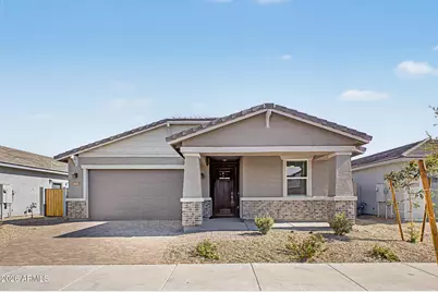17737 W Illini Street, Goodyear, AZ 85338 - Photo 2
