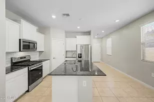 14155 W Georgia Dr, Surprise, AZ 85379 - Photo 10