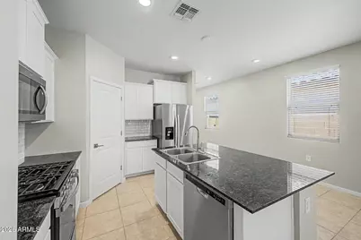 14155 W Georgia Drive, Surprise, AZ 85379 - Photo 8