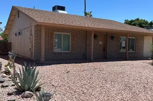 11233 S Tomah St, Phoenix, AZ 85044 - Photo 2