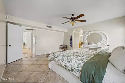 3933 W Saguaro Park Lane, Glendale, AZ 85310 - Photo 16
