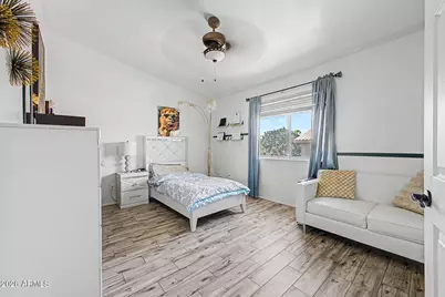 3933 W Saguaro Park Lane, Glendale, AZ 85310 - Photo 26