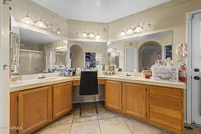 3933 W Saguaro Park Lane, Glendale, AZ 85310 - Photo 18