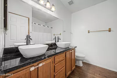 3933 W Saguaro Park Lane, Glendale, AZ 85310 - Photo 24