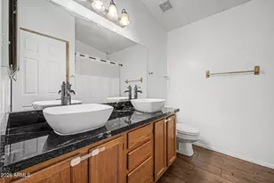 3933 W Saguaro Park Ln, Glendale, AZ 85310 - Photo 24