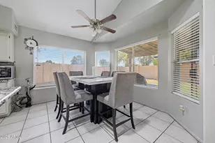 3933 W Saguaro Park Ln, Glendale, AZ 85310 - Photo 10