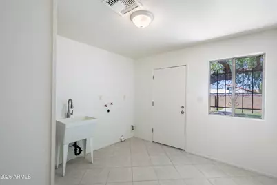 5742 N 12th Place, Phoenix, AZ 85014 - Photo 20