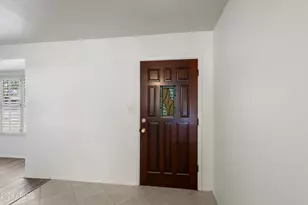 5742 N 12th Pl, Phoenix, AZ 85014 - Photo 2