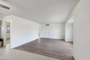 5742 N 12th Pl, Phoenix, AZ 85014 - Photo 10
