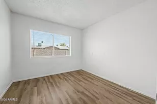 7506 W Turney Ave, Phoenix, AZ 85033 - Photo 18