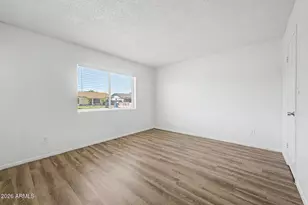 7506 W Turney Ave, Phoenix, AZ 85033 - Photo 14