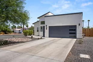 2345 N 28th Pl, Phoenix, AZ 85008 - Photo 2