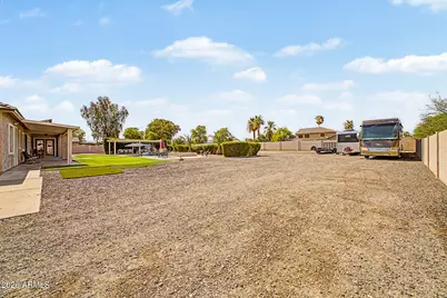 14284 W Becker Lane, Surprise, AZ 85379 - Photo 38