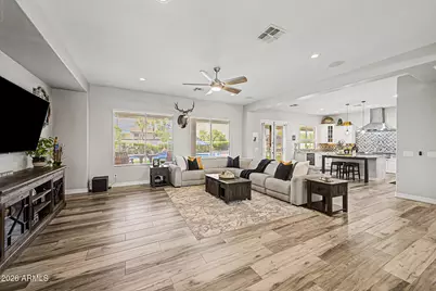 14284 W Becker Lane, Surprise, AZ 85379 - Photo 10