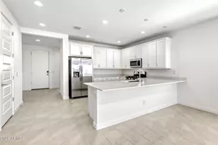25993 N 171st Dr, Surprise, AZ 85387 - Photo 4