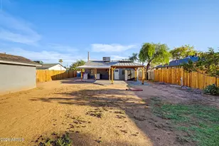 2638 E Willetta St, Phoenix, AZ 85008 - Photo 34