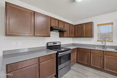 1748 N Logan Lane, Casa Grande, AZ 85122 - Photo 6