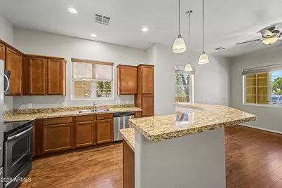 121 N California Street #7, Chandler, AZ 85225 - Photo 8