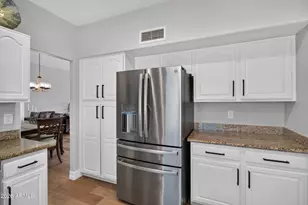 1080 N Aspen Dr, Chandler, AZ 85226 - Photo 8