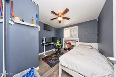 6446 W Piccadilly Road, Phoenix, AZ 85033 - Photo 8