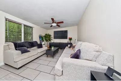 6446 W Piccadilly Road, Phoenix, AZ 85033 - Photo 4