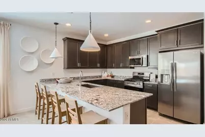 18813 W Goldenrod Street, Goodyear, AZ 85338 - Photo 4