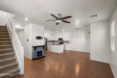 2304 E Hidalgo Avenue, Phoenix, AZ 85040 - Photo 8