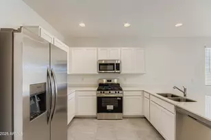 30269 W Wild Hazel Dr, Buckeye, AZ 85396 - Photo 14