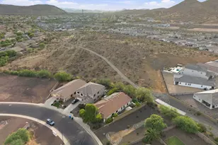 2716 E Quiet Hollow Ln, Phoenix, AZ 85024 - Photo 6