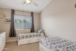 2716 E Quiet Hollow Ln, Phoenix, AZ 85024 - Photo 12