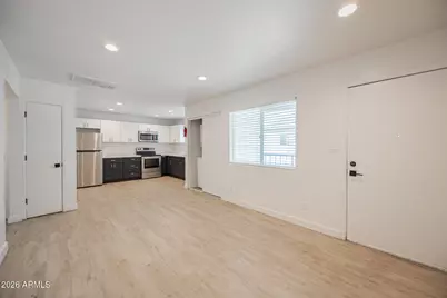 715 N 12th Avenue #3, Phoenix, AZ 85007 - Photo 6