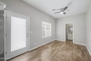 3010 N 37th St, Phoenix, AZ 85018 - Photo 8