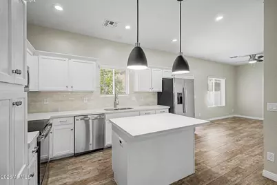 3010 N 37th Street #4, Phoenix, AZ 85018 - Photo 6