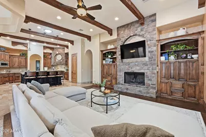 6561 S Oakwood Way, Gilbert, AZ 85298 - Photo 2
