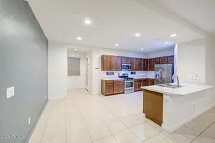 2239 W Donner Dr, Phoenix, AZ 85041 - Photo 2