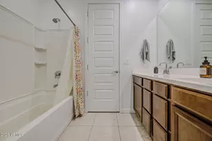 2239 W Donner Dr, Phoenix, AZ 85041 - Photo 10